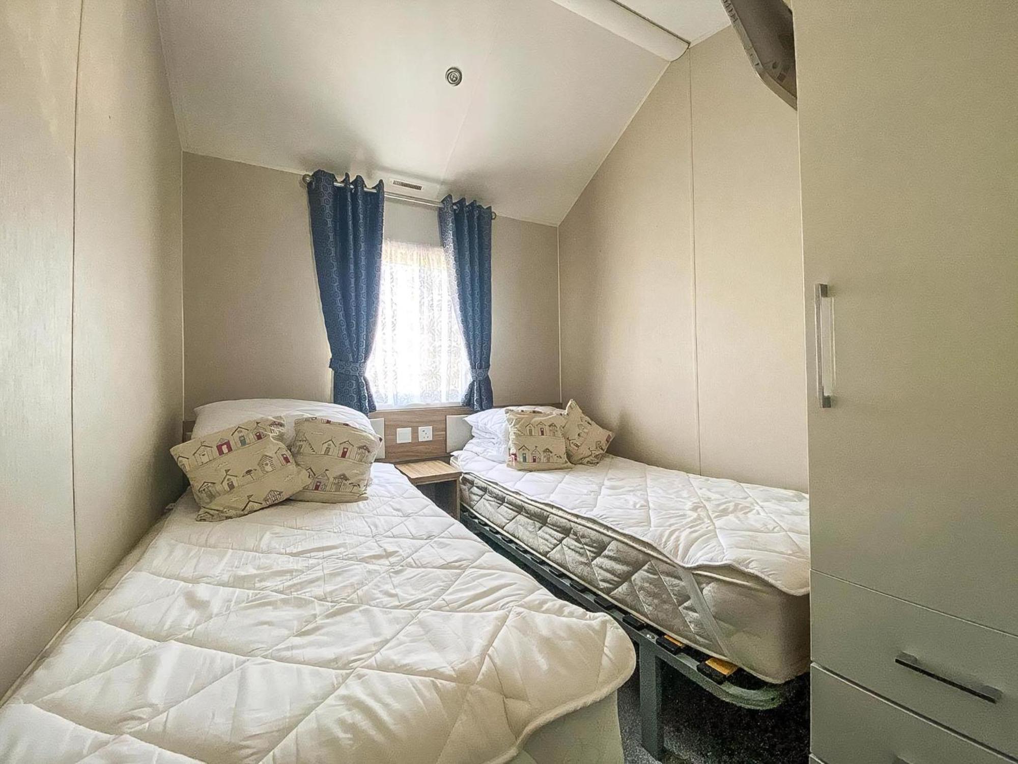 Luxury Caravan At Seaview Holiday Park In Kent Ref 47034Pb Whitstable Eksteriør billede